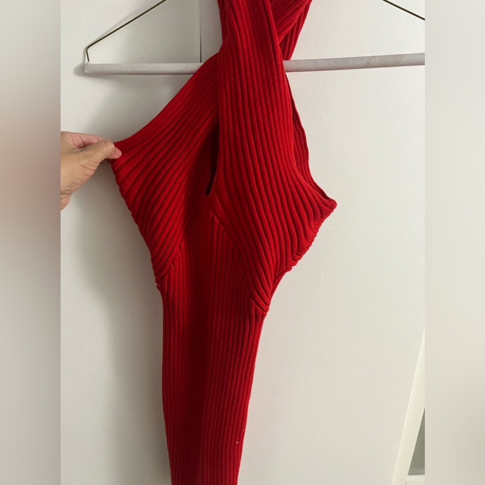 Red Fashion nova key hole dress